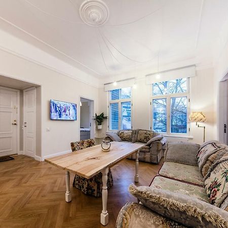 Modern History Apartment タリン エクステリア 写真