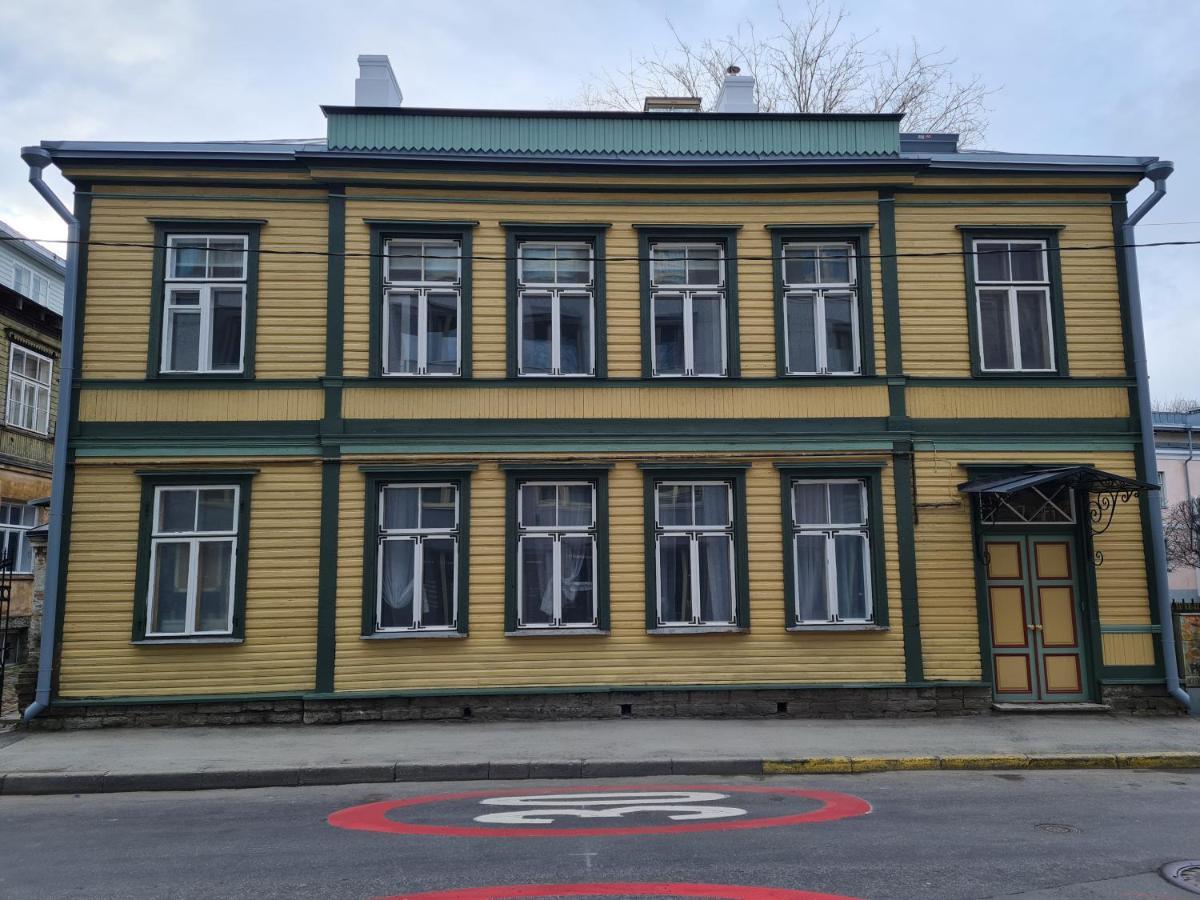 Modern History Apartment タリン エクステリア 写真
