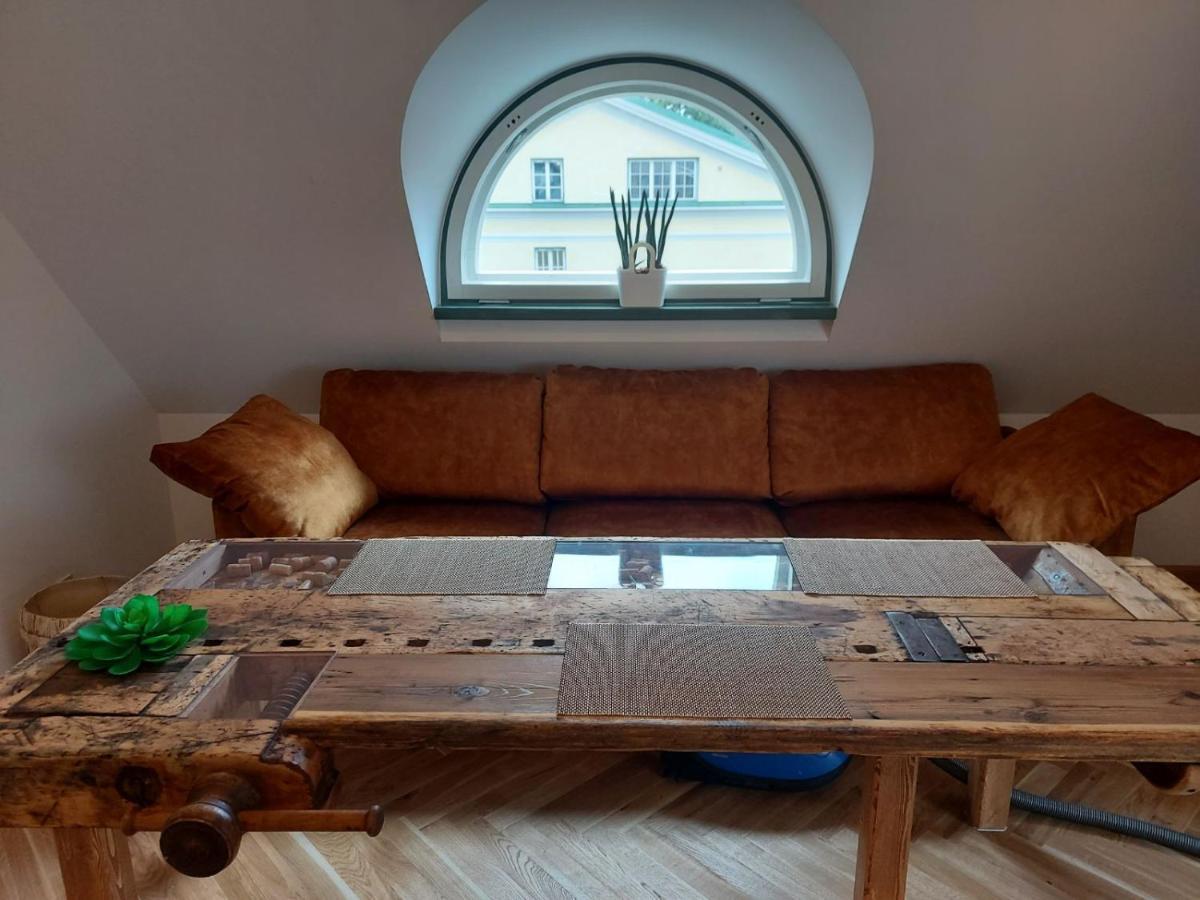 Modern History Apartment タリン エクステリア 写真