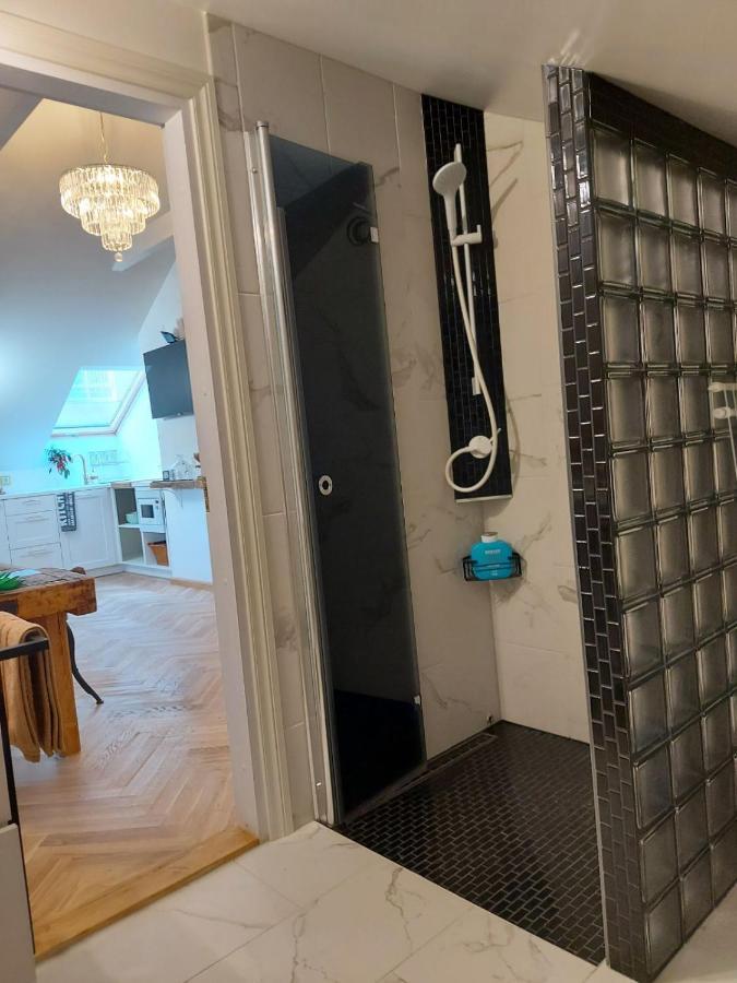 Modern History Apartment タリン エクステリア 写真