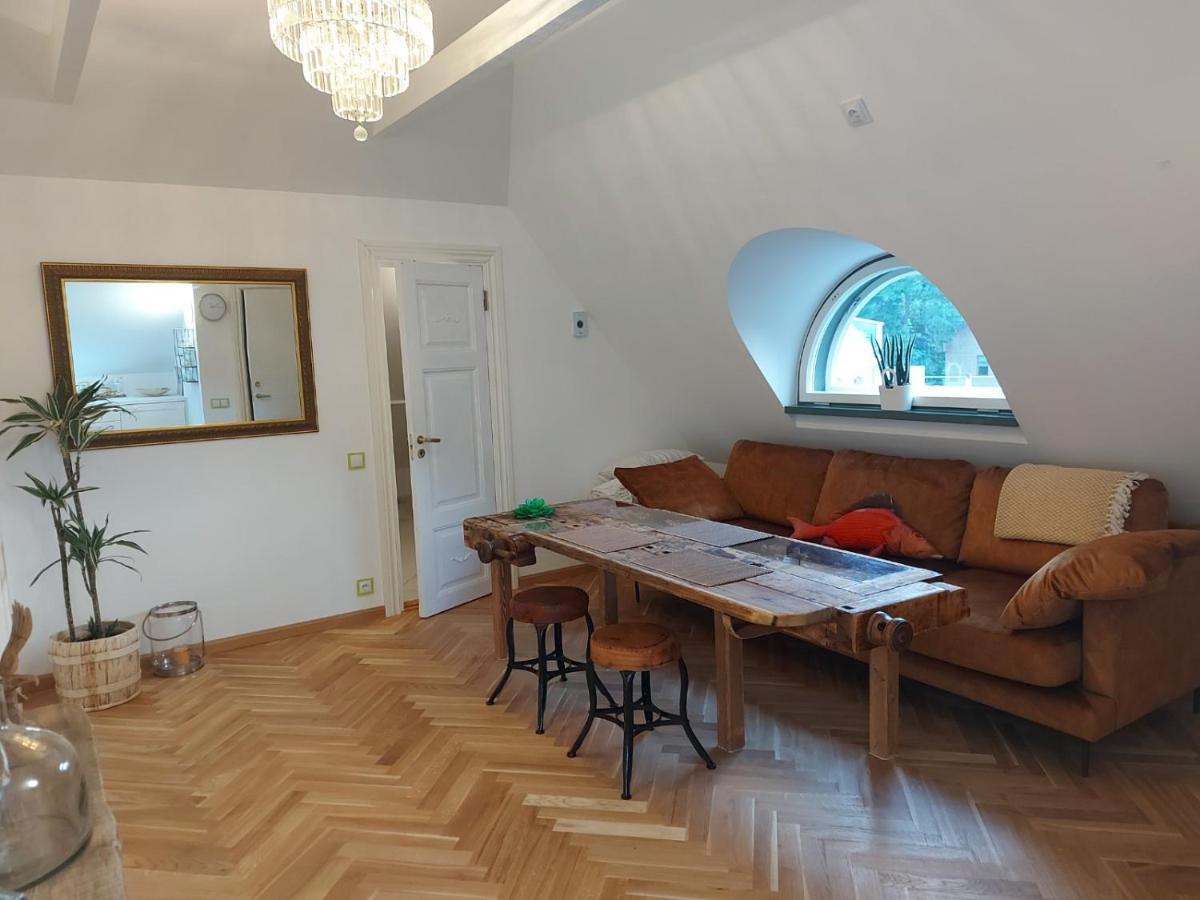 Modern History Apartment タリン エクステリア 写真