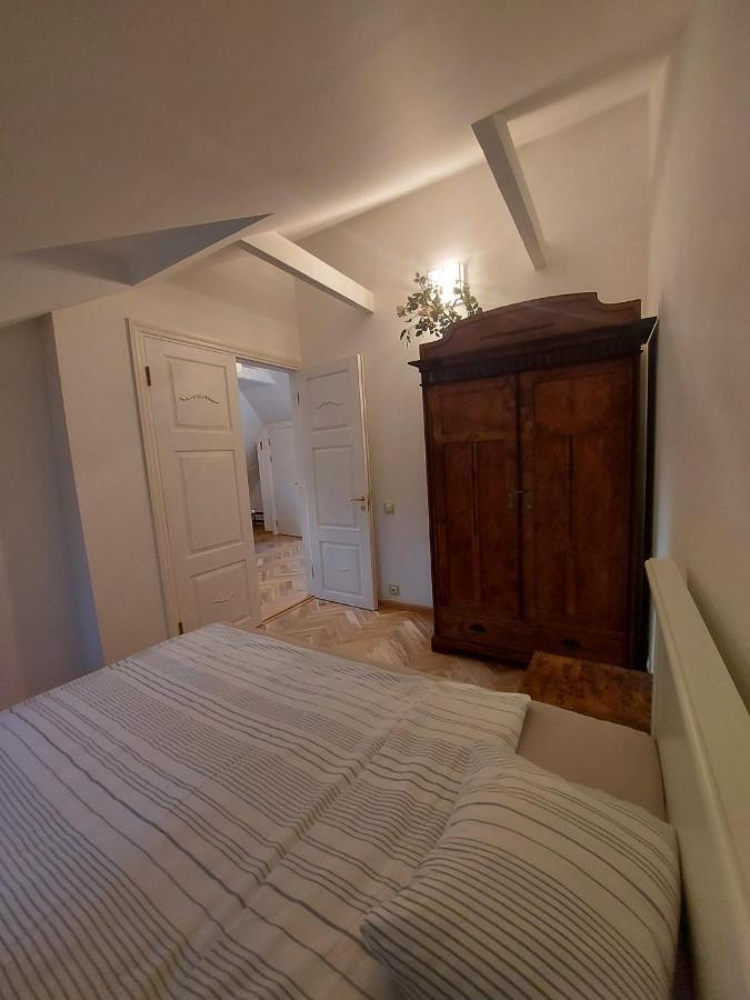 Modern History Apartment タリン エクステリア 写真