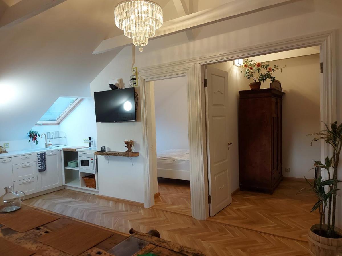Modern History Apartment タリン エクステリア 写真