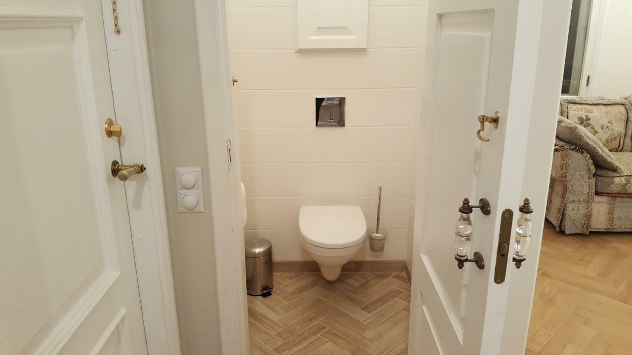 Modern History Apartment タリン エクステリア 写真