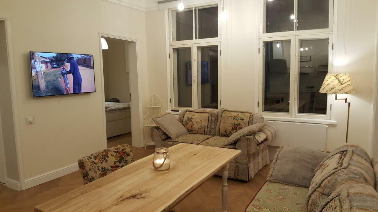 Modern History Apartment タリン エクステリア 写真